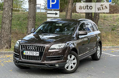 Позашляховик / Кросовер Audi Q7 2010 в Києві