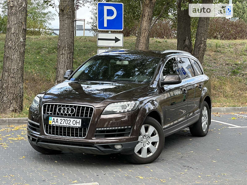 Внедорожник / Кроссовер Audi Q7 2010 в Киеве