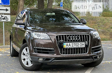 Внедорожник / Кроссовер Audi Q7 2010 в Киеве