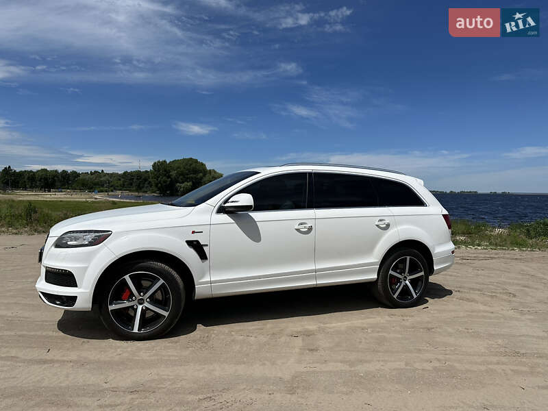 Позашляховик / Кросовер Audi Q7 2011 в Черкасах