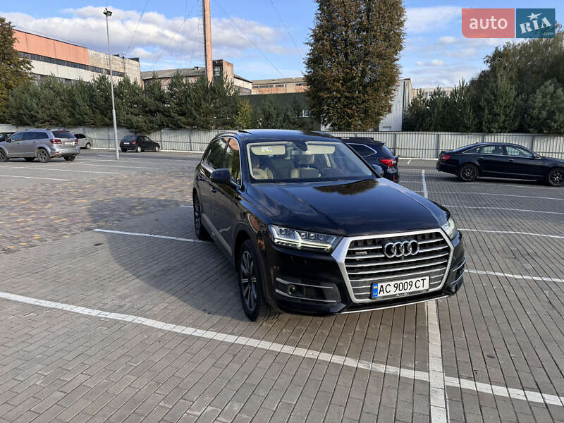 Внедорожник / Кроссовер Audi Q7 2016 в Львове