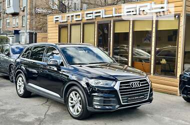 Позашляховик / Кросовер Audi Q7 2015 в Києві