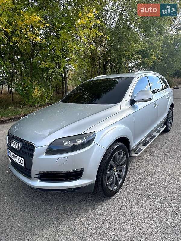 Позашляховик / Кросовер Audi Q7 2006 в Дніпрі