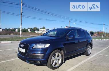 Внедорожник / Кроссовер Audi Q7 2006 в Киеве