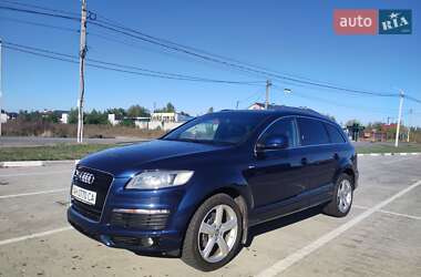 Внедорожник / Кроссовер Audi Q7 2006 в 