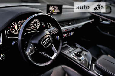 Внедорожник / Кроссовер Audi Q7 2017 в Киеве