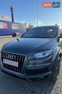 Внедорожник / Кроссовер Audi Q7 2010 в 