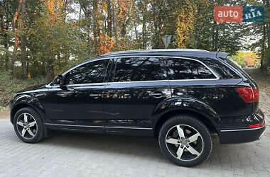 Внедорожник / Кроссовер Audi Q7 2012 в 