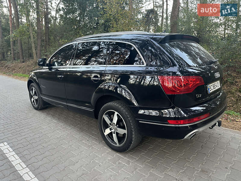 Позашляховик / Кросовер Audi Q7 2012 в Львові