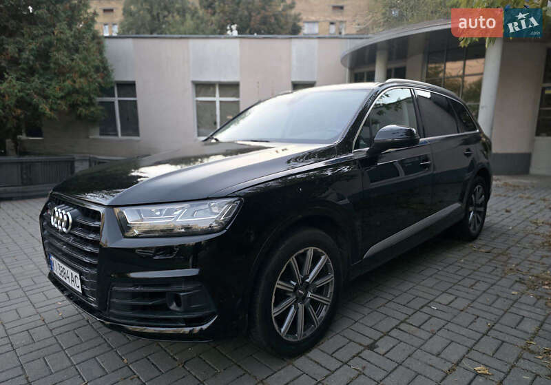 Позашляховик / Кросовер Audi Q7 2018 в Києві