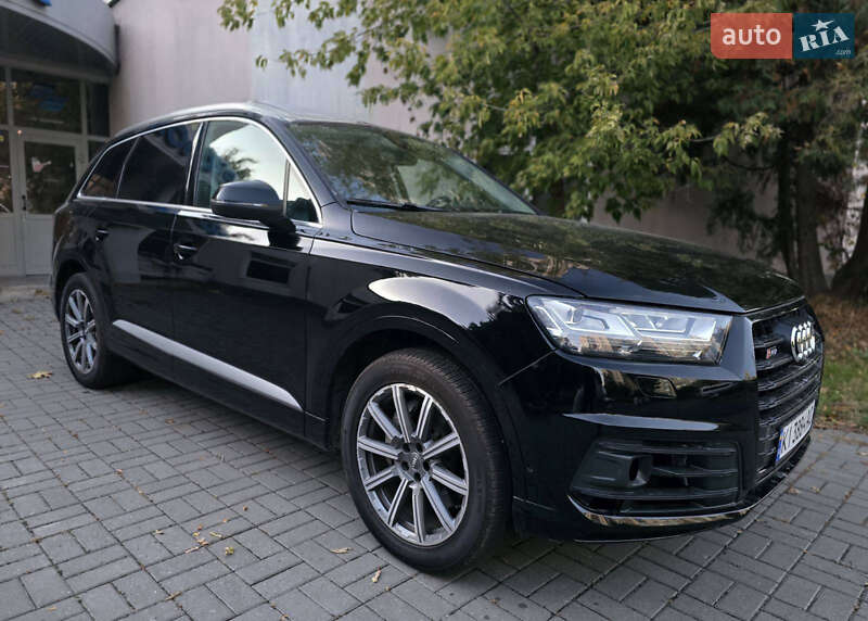 Позашляховик / Кросовер Audi Q7 2018 в Києві