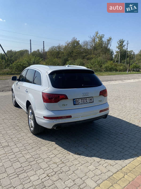 Позашляховик / Кросовер Audi Q7 2015 в Миколаєві