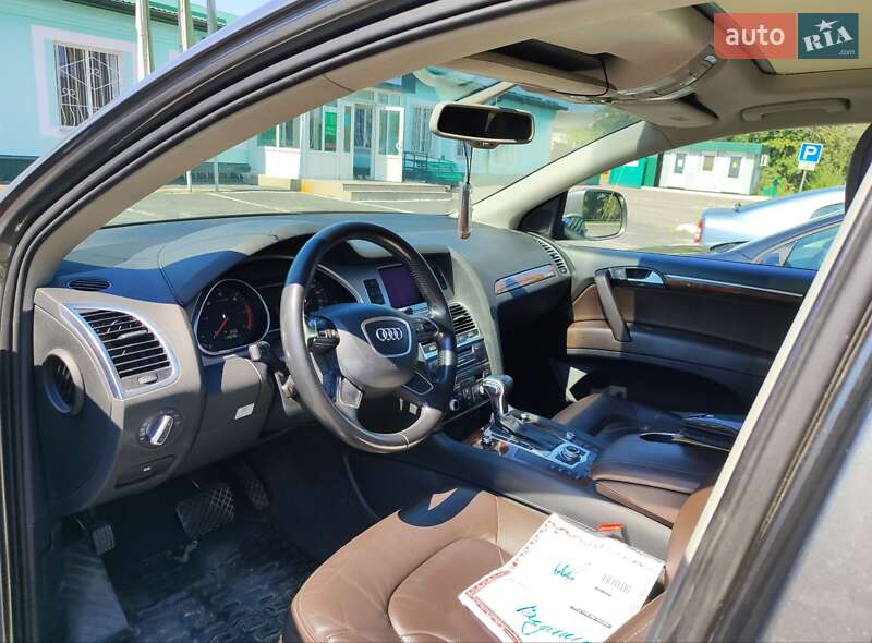 Внедорожник / Кроссовер Audi Q7 2012 в Гадяче