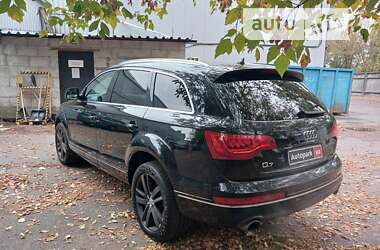 Позашляховик / Кросовер Audi Q7 2013 в Києві