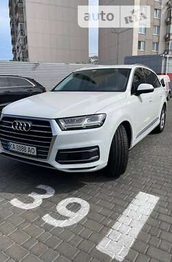 Внедорожник / Кроссовер Audi Q7 2017 в Киеве