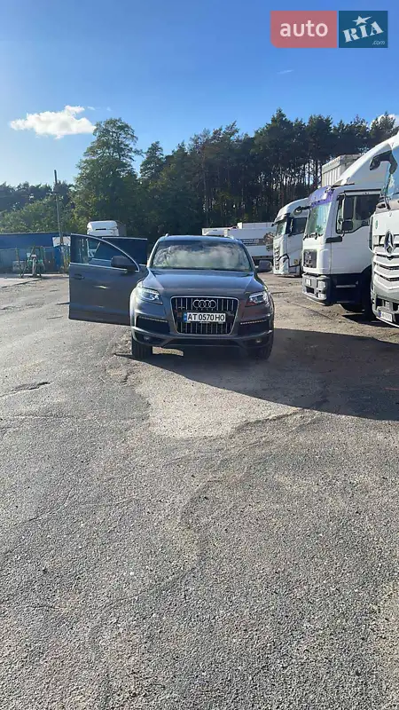 Внедорожник / Кроссовер Audi Q7 2010 в 