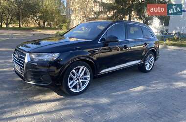 Внедорожник / Кроссовер Audi Q7 2015 в Тернополе