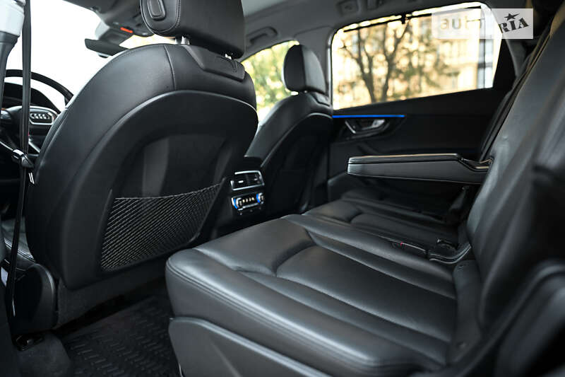 Внедорожник / Кроссовер Audi Q7 2018 в Ужгороде