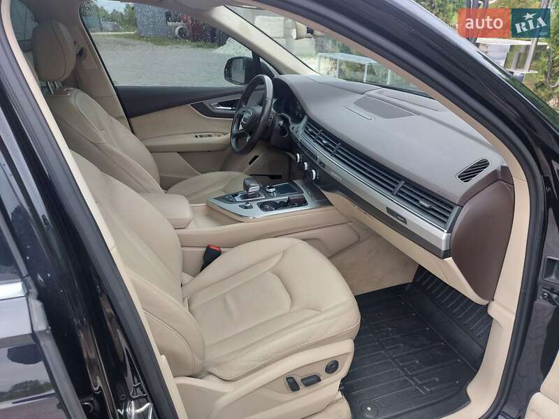 Позашляховик / Кросовер Audi Q7 2015 в Івано-Франківську