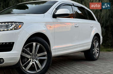 Позашляховик / Кросовер Audi Q7 2011 в Самборі