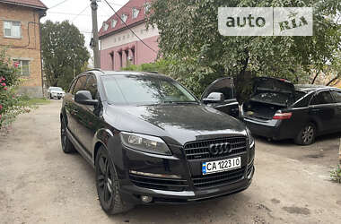 Позашляховик / Кросовер Audi Q7 2006 в Обухові