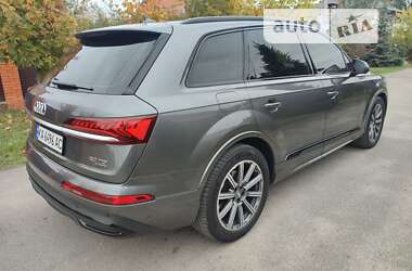 Позашляховик / Кросовер Audi Q7 2020 в Києві