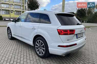 Внедорожник / Кроссовер Audi Q7 2018 в 