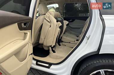 Внедорожник / Кроссовер Audi Q7 2018 в 