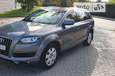 Позашляховик / Кросовер Audi Q7 2011 в Києві