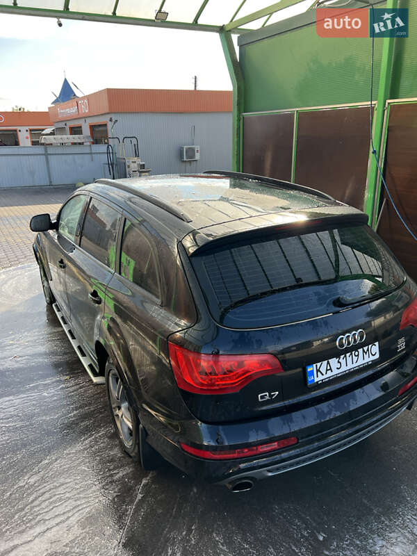 Внедорожник / Кроссовер Audi Q7 2013 в Киеве