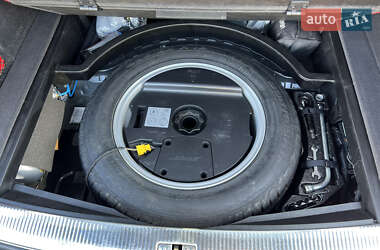 Внедорожник / Кроссовер Audi Q7 2013 в Киеве