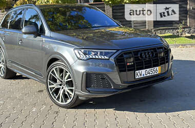 Позашляховик / Кросовер Audi Q7 2020 в Києві