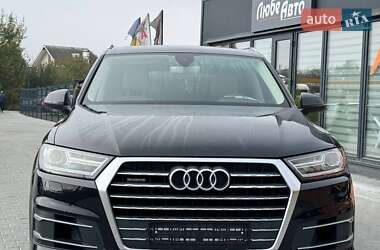 Позашляховик / Кросовер Audi Q7 2016 в 