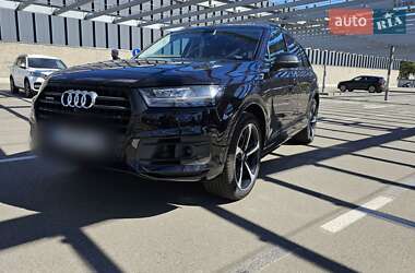 Внедорожник / Кроссовер Audi Q7 2018 в 