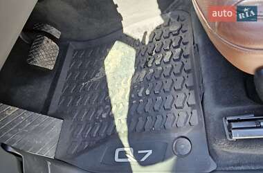 Внедорожник / Кроссовер Audi Q7 2018 в 