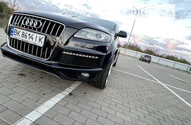 Позашляховик / Кросовер Audi Q7 2010 в Дубні