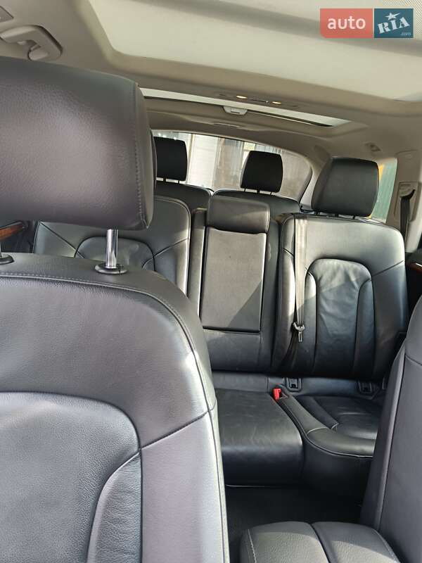 Внедорожник / Кроссовер Audi Q7 2015 в Черкассах