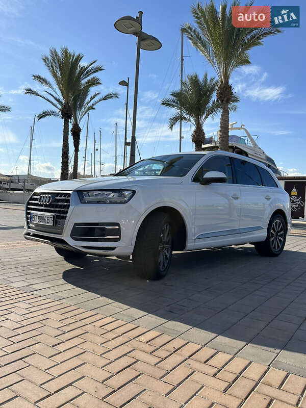 Внедорожник / Кроссовер Audi Q7 2015 в Киеве фото 2 Внедорожник / Кроссовер Audi Q7 2015 в Киеве
