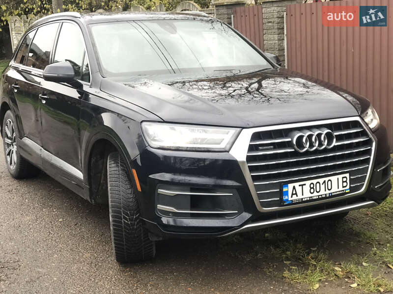 Позашляховик / Кросовер Audi Q7 2016 в Калуші