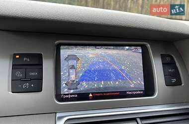 Внедорожник / Кроссовер Audi Q7 2014 в 