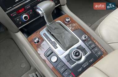 Внедорожник / Кроссовер Audi Q7 2014 в 