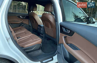 Внедорожник / Кроссовер Audi Q7 2019 в 