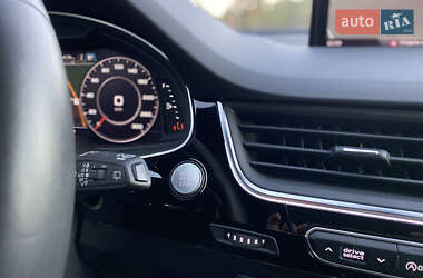 Внедорожник / Кроссовер Audi Q7 2019 в 