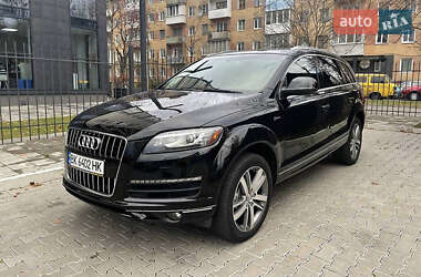 Внедорожник / Кроссовер Audi Q7 2014 в 