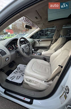 Позашляховик / Кросовер Audi Q7 2014 в 