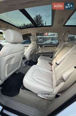 Позашляховик / Кросовер Audi Q7 2014 в 