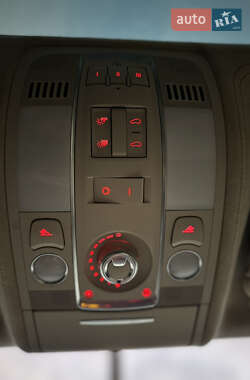 Позашляховик / Кросовер Audi Q7 2014 в 