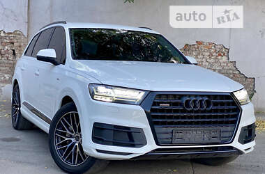 Позашляховик / Кросовер Audi Q7 2016 в Дніпрі