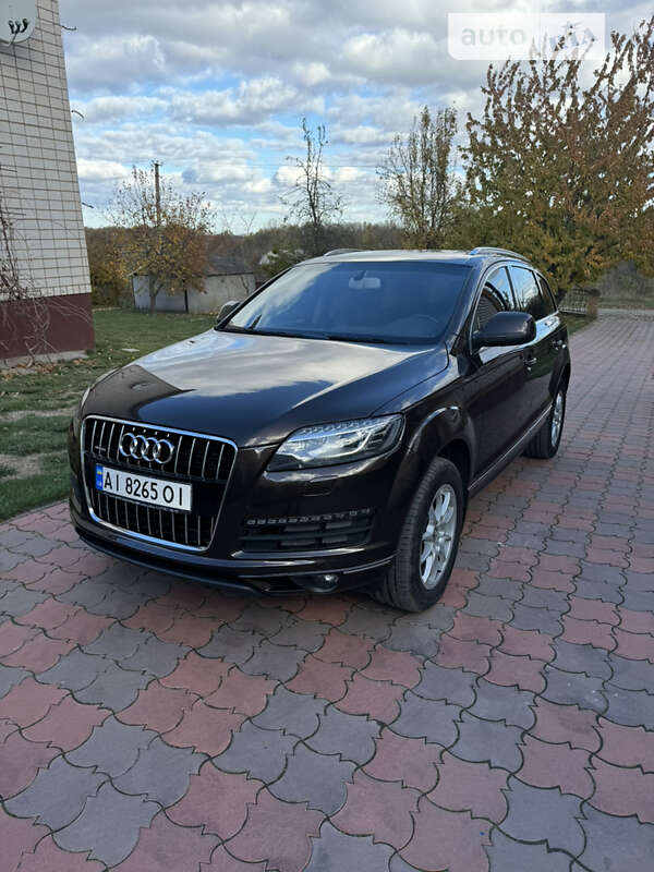 Внедорожник / Кроссовер Audi Q7 2014 в Казатине