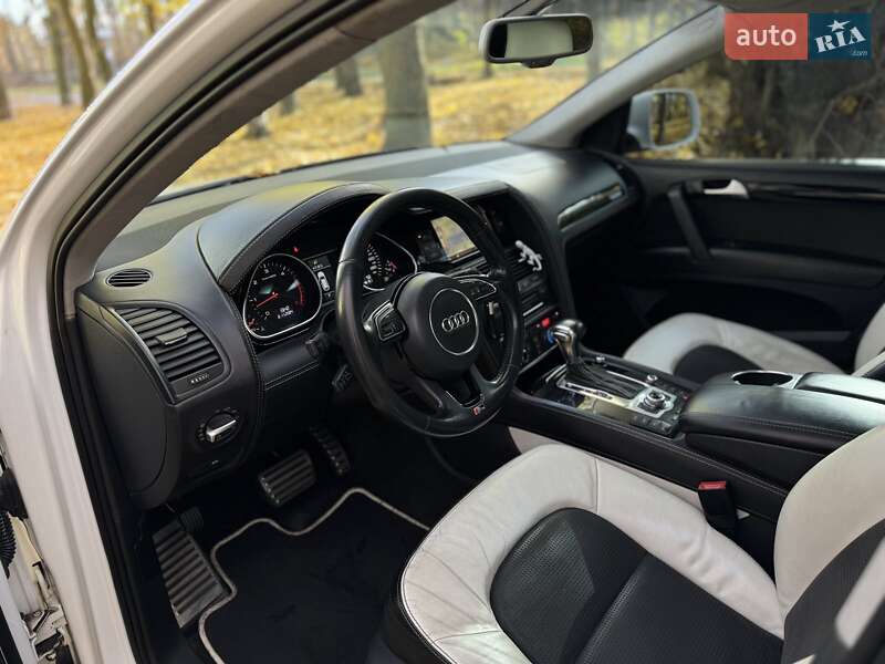 Позашляховик / Кросовер Audi Q7 2011 в Вінниці